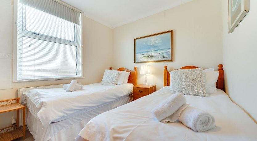 Photo of 3 Bed in St Ives