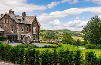 7 Bed in Windermere Holiday Home