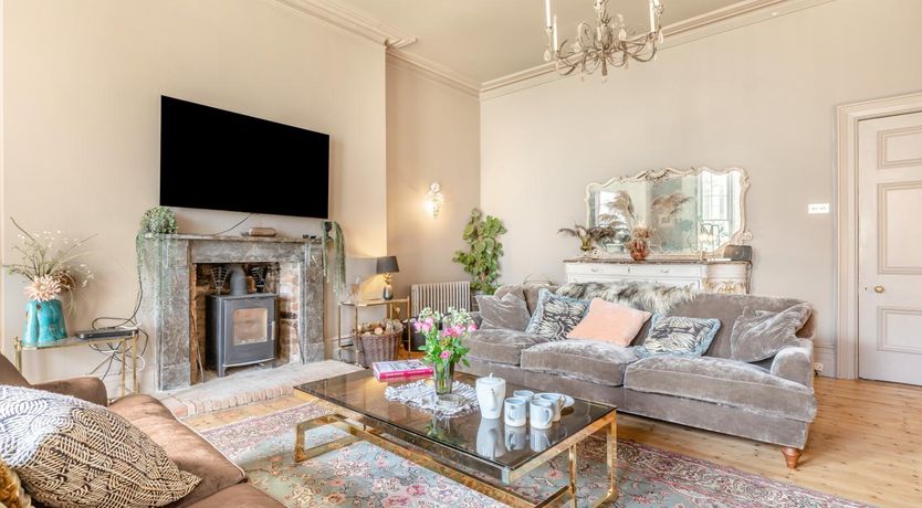 Photo of 4 Bed in Barnstaple