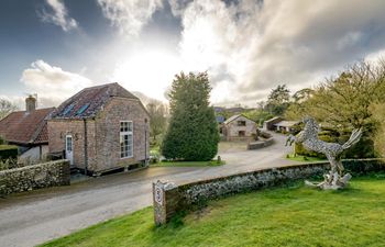 1 Bed in Milton Abbas Holiday Home