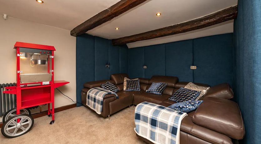 Photo of 7 Bed in Kendal