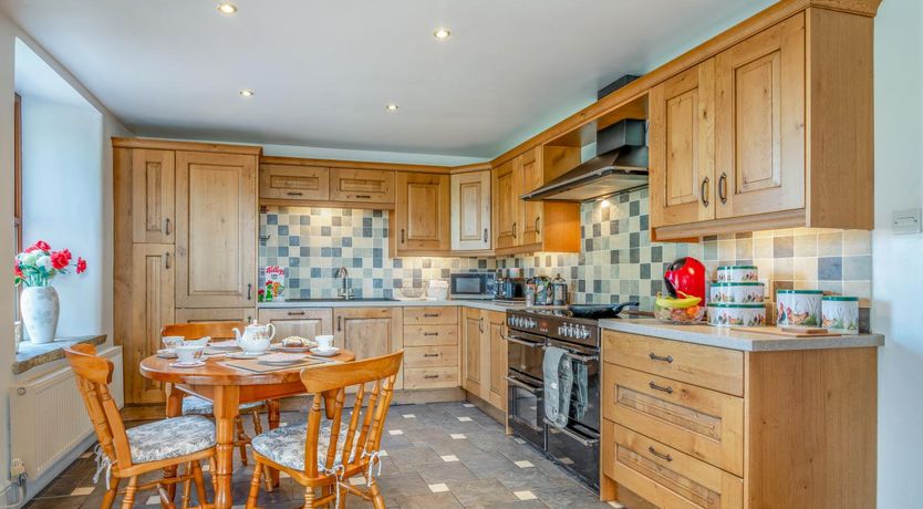 Photo of 6 Bed in Blackburn