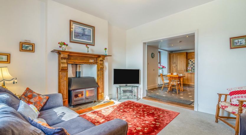 Photo of 6 Bed in Blackburn