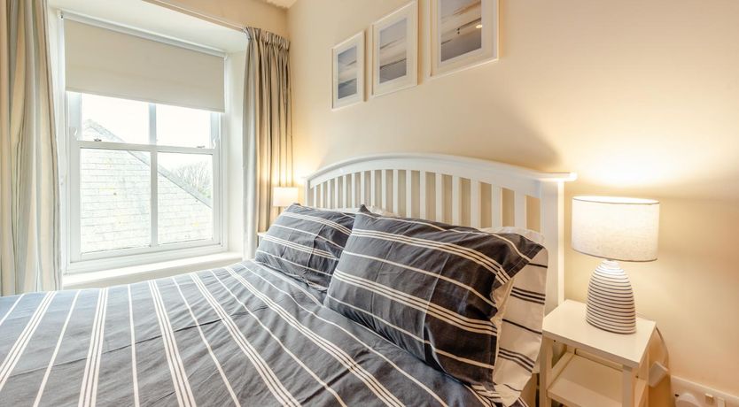 Photo of 1 Bed in Tenby