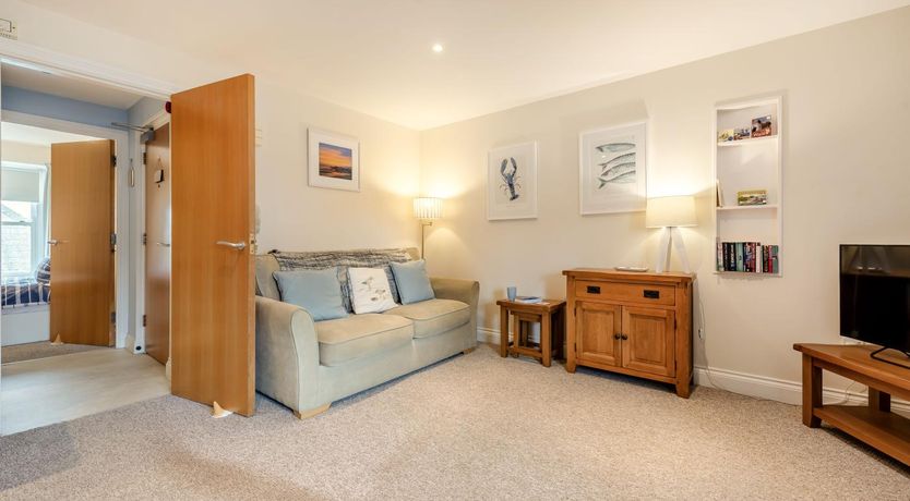 Photo of 1 Bed in Tenby