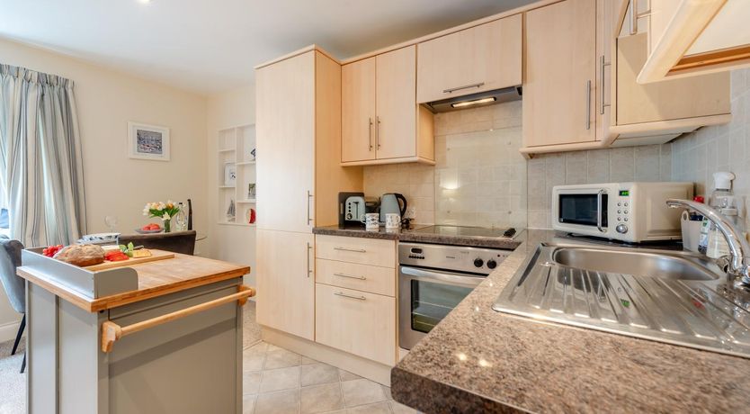 Photo of 1 Bed in Tenby