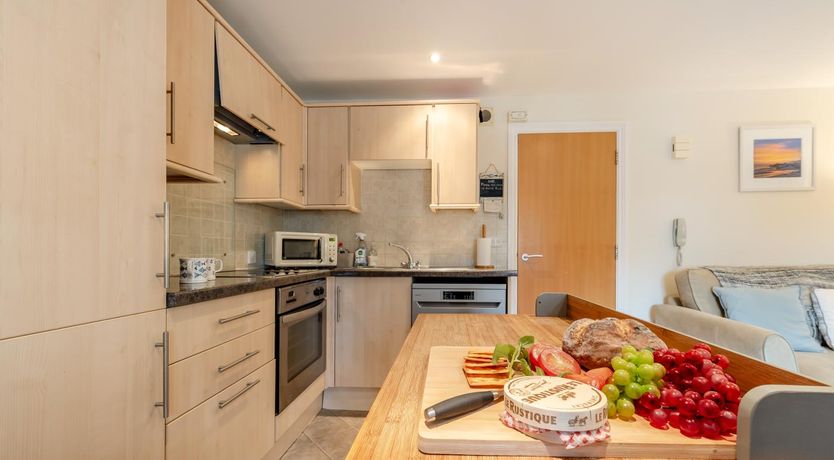 Photo of 1 Bed in Tenby