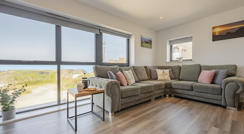 Photo of 3 Bed in Tintagel