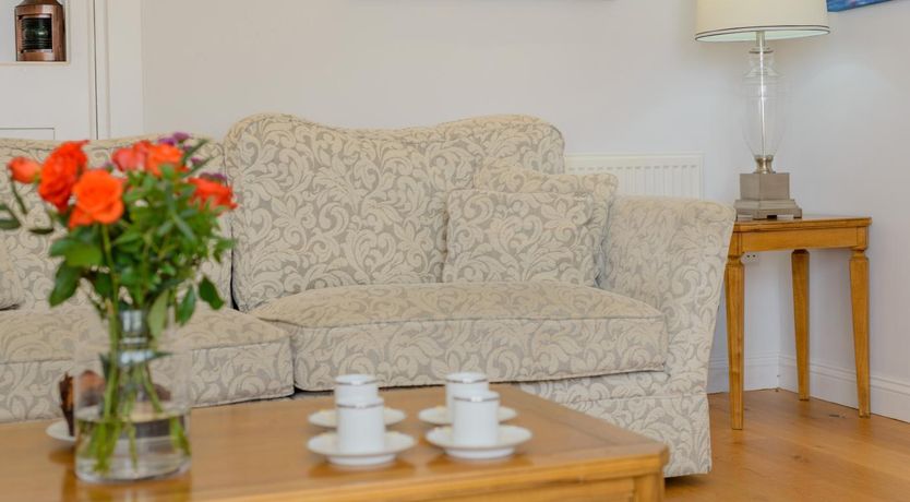 Photo of 4 Bed in Looe