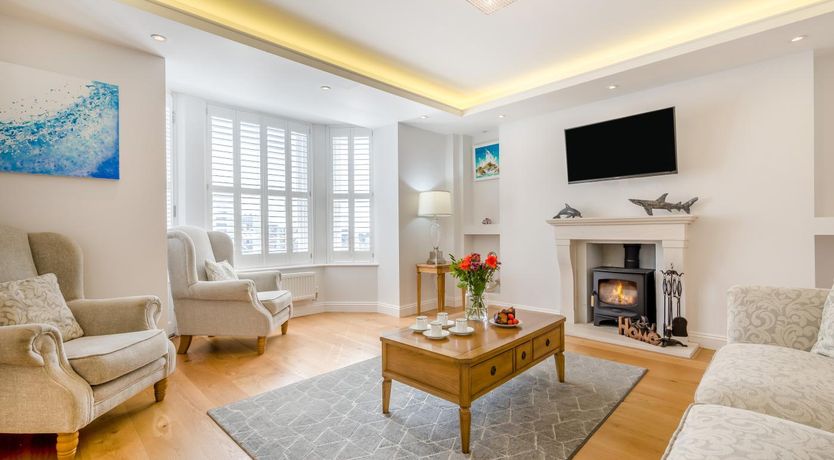 Photo of 4 Bed in Looe
