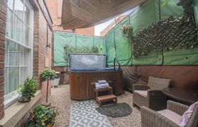 Photo of 3-bed-in-chester