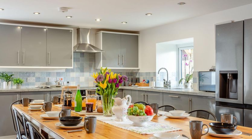 Photo of 6 Bed in Holsworthy