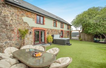 6 Bed in Holsworthy Holiday Home