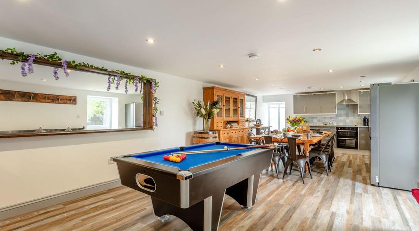 Photo of 6 Bed in Holsworthy