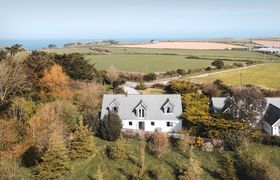 Photo of 4-bed-in-st-minver