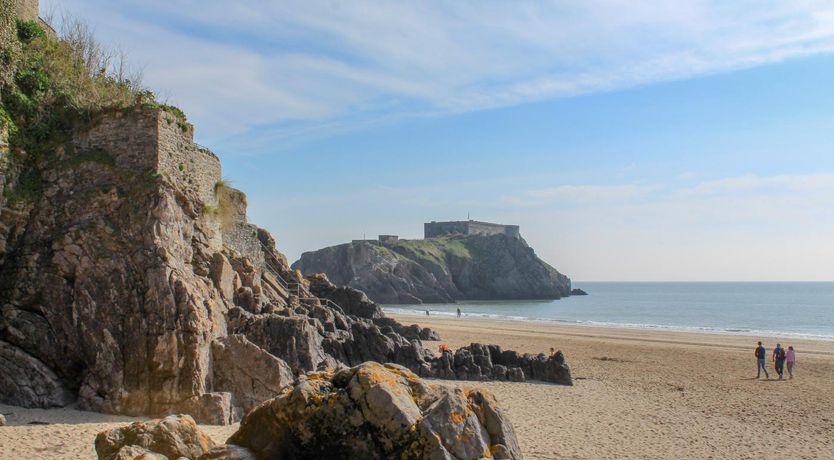 Photo of 2 Bed in Tenby