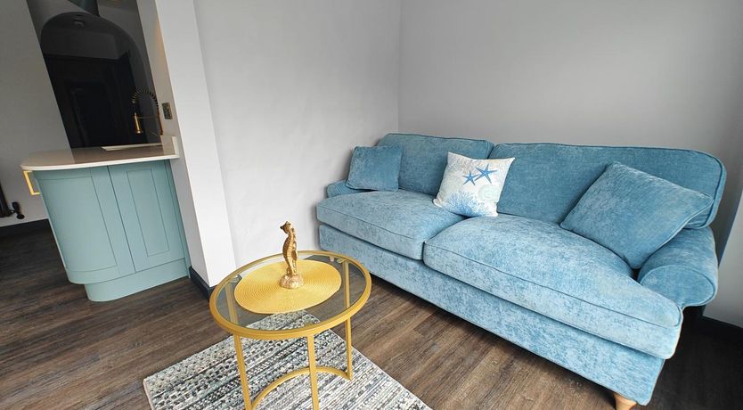 Photo of 2 Bed in Tenby