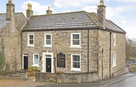 Photo of 6-bed-in-leyburn