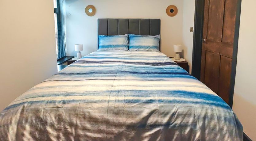 Photo of 2 Bed in Tenby