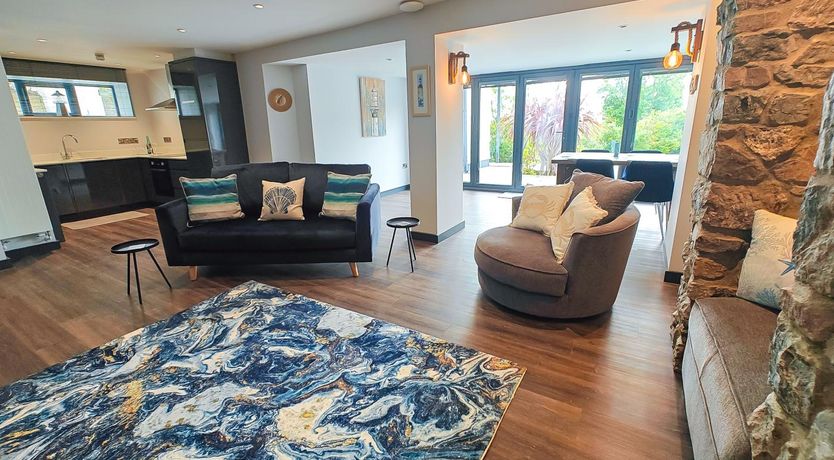 Photo of 2 Bed in Tenby