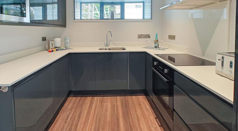 Photo of 2 Bed in Tenby