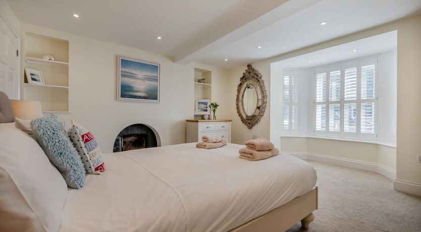 Photo of 1 Bed in Looe