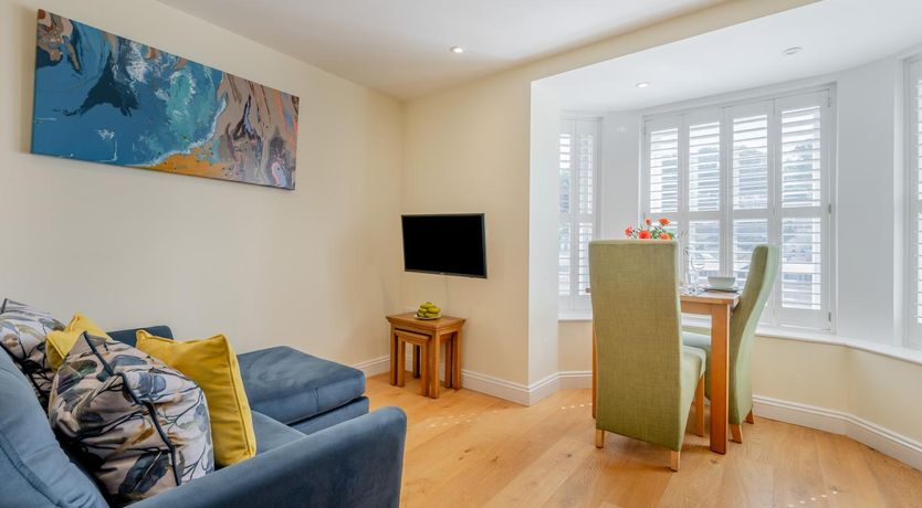 Photo of 1 Bed in Looe