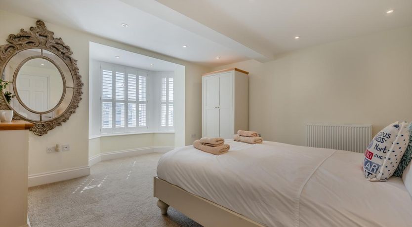 Photo of 1 Bed in Looe