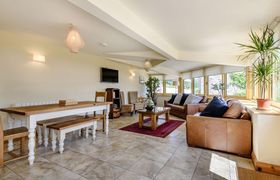 Photo of 3-bed-in-buxton-5