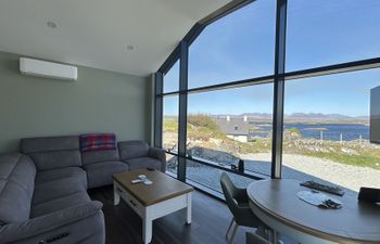 Calla Retreat with stunning views Holiday Home