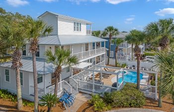 Emerald Shores Escape Holiday Home