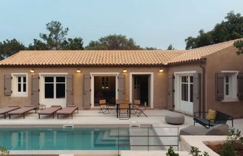 Kefalonia's Embrace Holiday Home