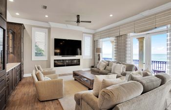 Emerald Waters Nest Holiday Home