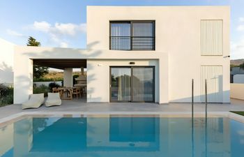 The Olive Coast Holiday Home