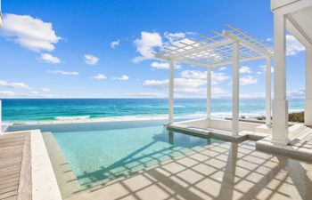 Shorecrest Moon Holiday Home