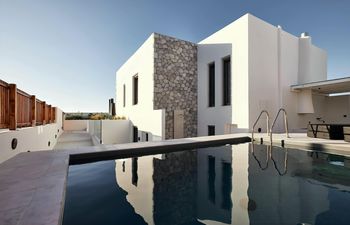 Milos Moments Holiday Home
