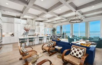 Salt Winds Holiday Home