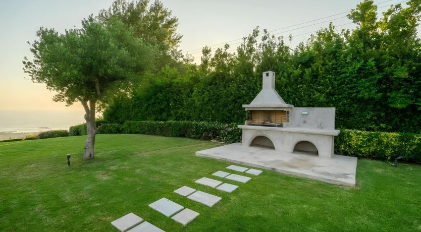 Photo of Olive's Estate