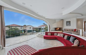 Gold & Glass Holiday Home