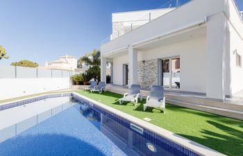 Sugar & Sunlight Holiday Home