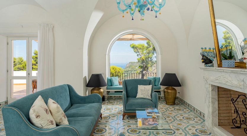 Photo of Capri Colours