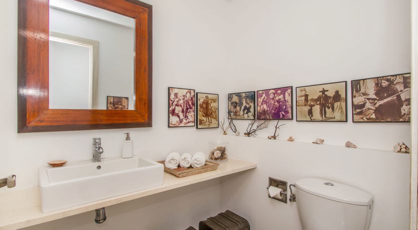Photo of The Artist&rsquo;s Dream