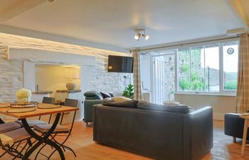 1 Bed in Tenby Holiday Home