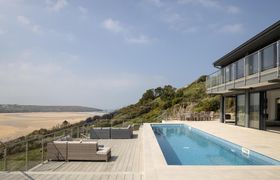Photo of 7-bed-in-newquay