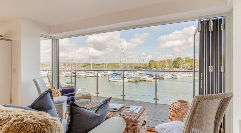 Photo of 3 Bed in Falmouth