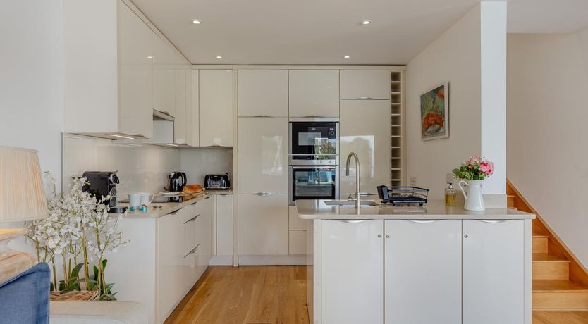 Photo of 3 Bed in Falmouth