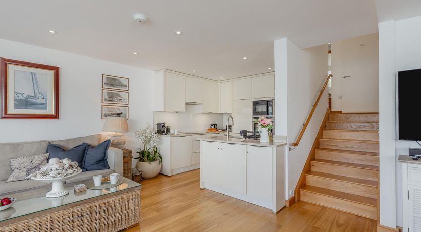 Photo of 3 Bed in Falmouth