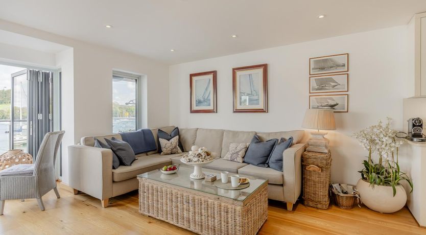 Photo of 3 Bed in Falmouth