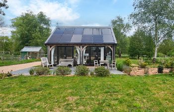 1 Bed in Piltdown Holiday Home