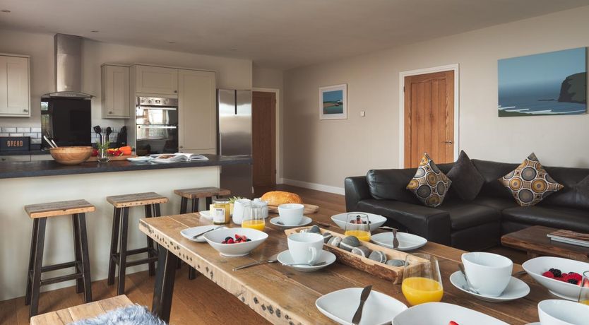 Photo of 3 Bed in Widemouth Bay